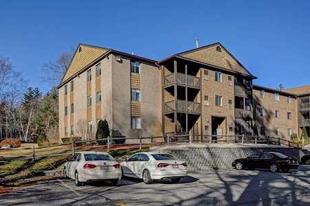10 Village Ln #2 Tyngsborough, MA 01879