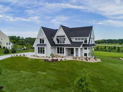 7844 Glen Crest Woodbury, MN 55129
