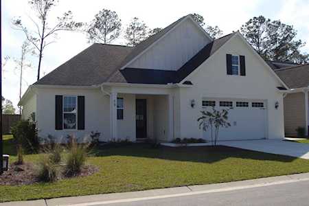 59 W Cloverfield Lane Hampstead, NC 28443