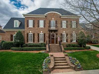 9249 Heydon Hall Circle Charlotte, NC 28210