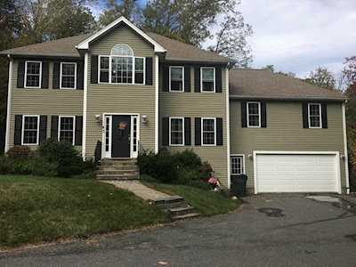 43 Champeaux Rd Sturbridge, MA 01518