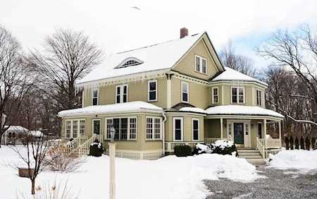 25 East Main Street Southborough, MA 01772