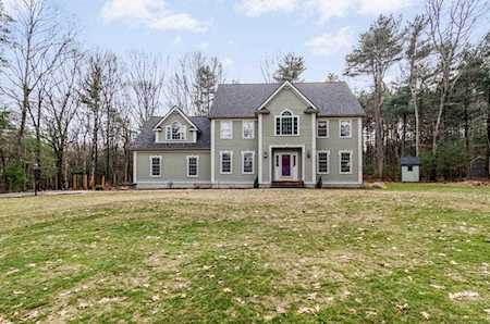 12 Woodhaven Drive Franklin, MA 02038