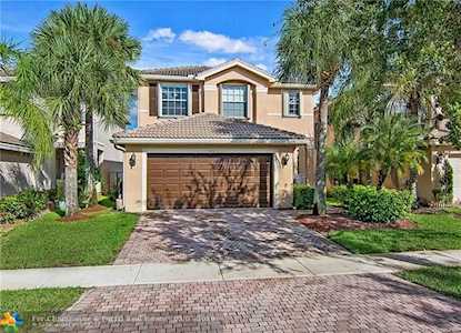 572 Calamint Point Royal Palm Beach, FL 33411