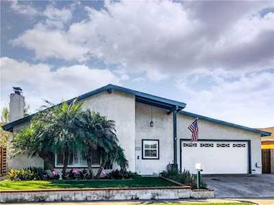 17701 Mckinney Circle Huntington Beach, CA 92647