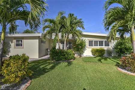 238 E 176Th Terrace Drive Redington Shores, FL 33708