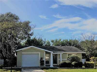 4524 Bear Lake Court Clearwater, FL 33762