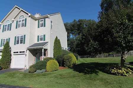 67 N Quinsigamond Ave #24 Shrewsbury, MA 01545