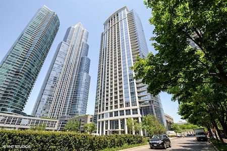 1235 S Prairie Ave #1709 Chicago, IL 60605