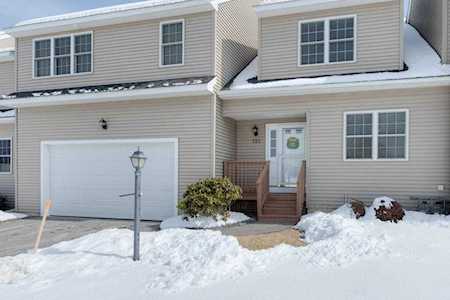 121 Ariel Cir #121 Sutton, MA 01590
