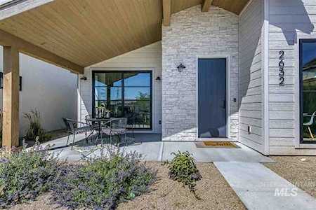 2632 S Shadywood Lane Boise, ID 83716