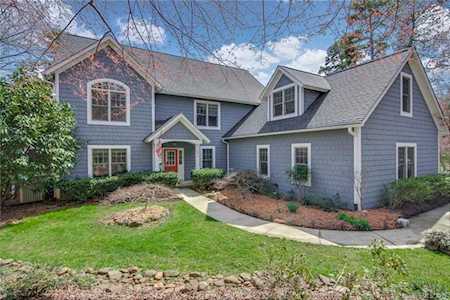 4375 River Oaks Rd Lake Wylie, SC 29710
