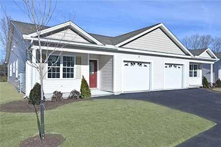 4 Kent Ridge LANE, Unit#A #A West Warwick, RI 02893