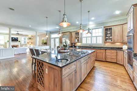 4301 Fox Haven Ln Alexandria, VA 22304