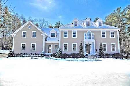83 Mill Brook Ave Walpole, MA 02081
