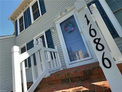 1686 Wicomico Ln Virginia Beach, VA 23464