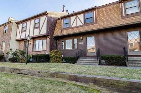 11 Scotty Hollow Dr #D Chelmsford, MA 01863