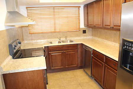 8128 N 32nd Avenue Phoenix, AZ 85051