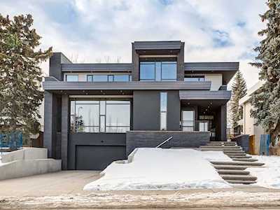 4212 Britannia Drive SW Calgary, AB T2S 1J3
