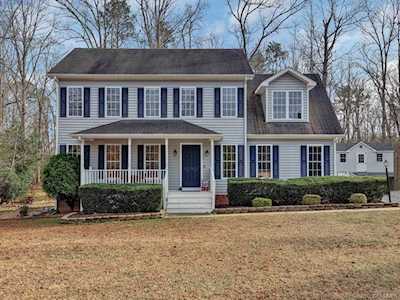 10219 Chesdin Park Dr South Chesterfield, VA 23803