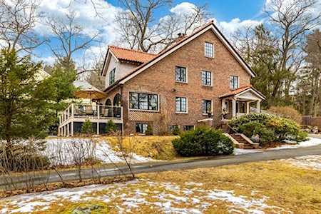 9 Prospect Hill Rd Lexington, MA 02421