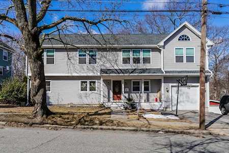 38 Renwick Road Wakefield, MA 01880
