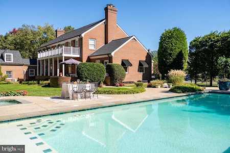 4004 Carson Place Alexandria, VA 22304
