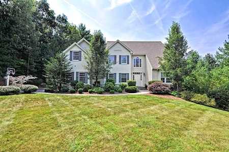 4 Harvest Way Westborough, MA 01581