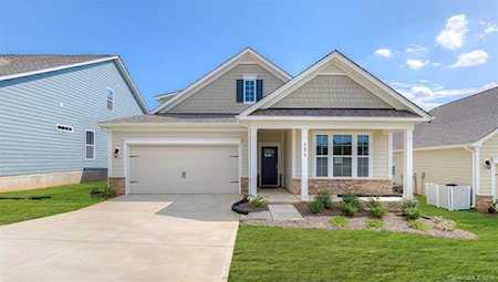 112 Cup Chase Dr Mooresville, NC 28115