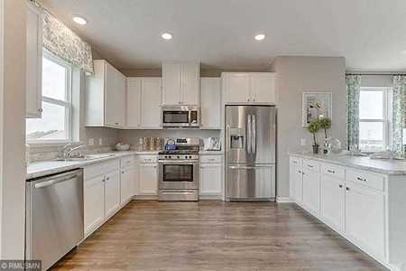 8725 Granite Circle Woodbury, MN 55129