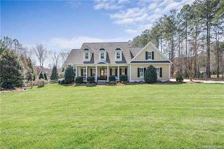 110 Bayberry Creek Circle Mooresville, NC 28117