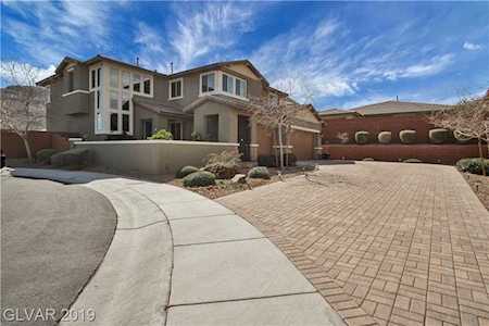 5861 Frosted Cloud Ct Las Vegas, NV 89135