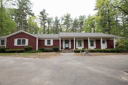 21 Algonquin Rd Canton, MA 02021