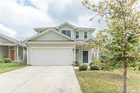 221 Sambar Dr Buda, TX 78610
