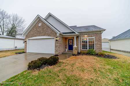 8105 Glaser Ln Louisville, KY 40291