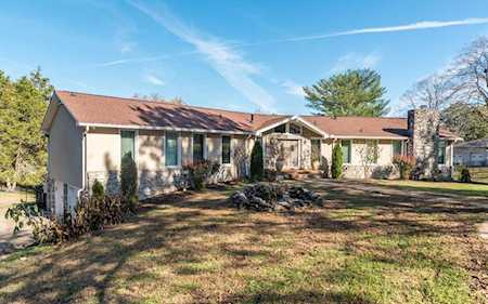 155 Bayshore Dr Hendersonville, TN 37075
