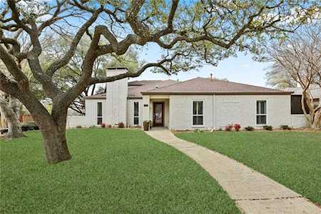 8001 Abramshire Avenue Dallas, TX 75231
