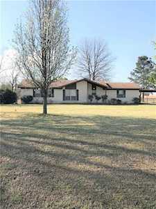 506 E Standfield AVE Pocola, OK 74902