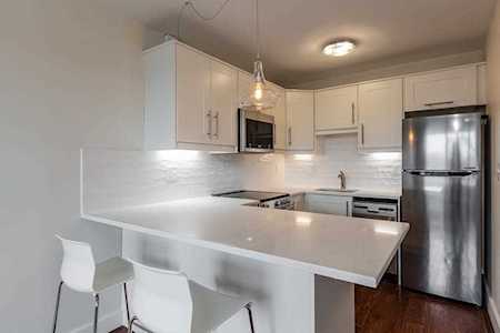 10 Hammond Pond Pkwy #603 Newton, MA 02467