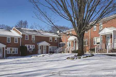 50 Lake St #F Winchester, MA 01890