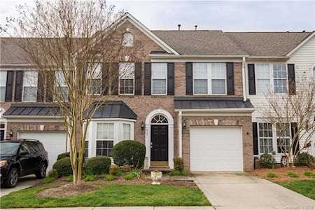 415 Foilage Ct Lake Wylie, SC 29710
