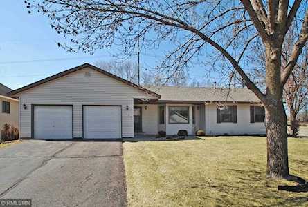 9140 Jareau Avenue S Cottage Grove, MN 55016
