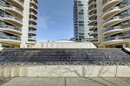 1088 6 Avenue SW #501 Calgary, AB T2P 5N3