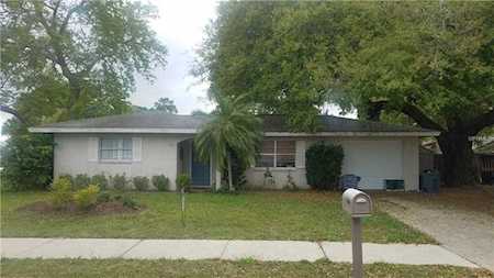 2058 Linwood Drive Sarasota, FL 34232