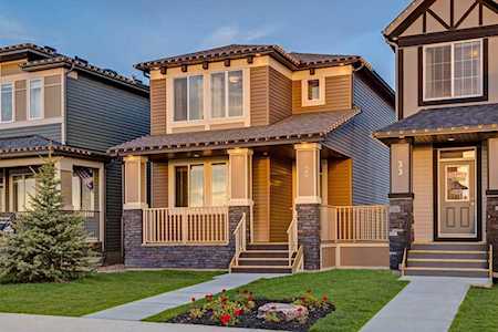 29 Legacy Glen Row SE Calgary, AB T2X 3Y7