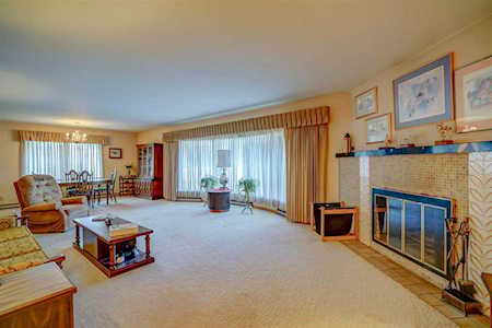 270 Crestview Dr Waterloo, WI 53594-1049