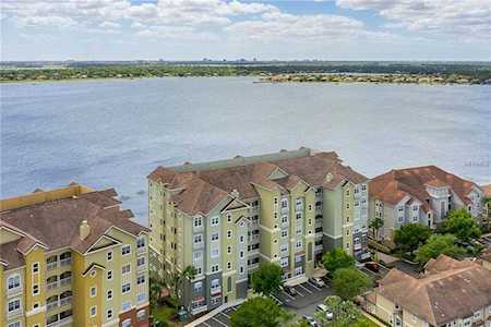 8761 The Esplanade #27 Orlando, FL 32836
