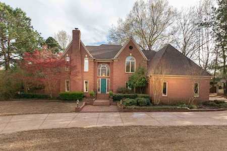 9591 S Spring Hollow Ln Germantown, TN 38139