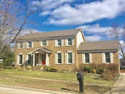 203 Wickfield Dr Louisville, KY 40245