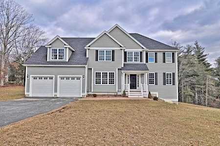 1 Applegate Road Medway, MA 02053